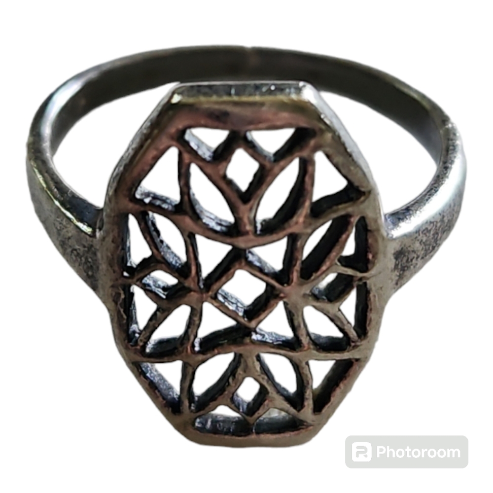 Antique Gothic Window Sterling Silver Ring - Picture 4 of 4